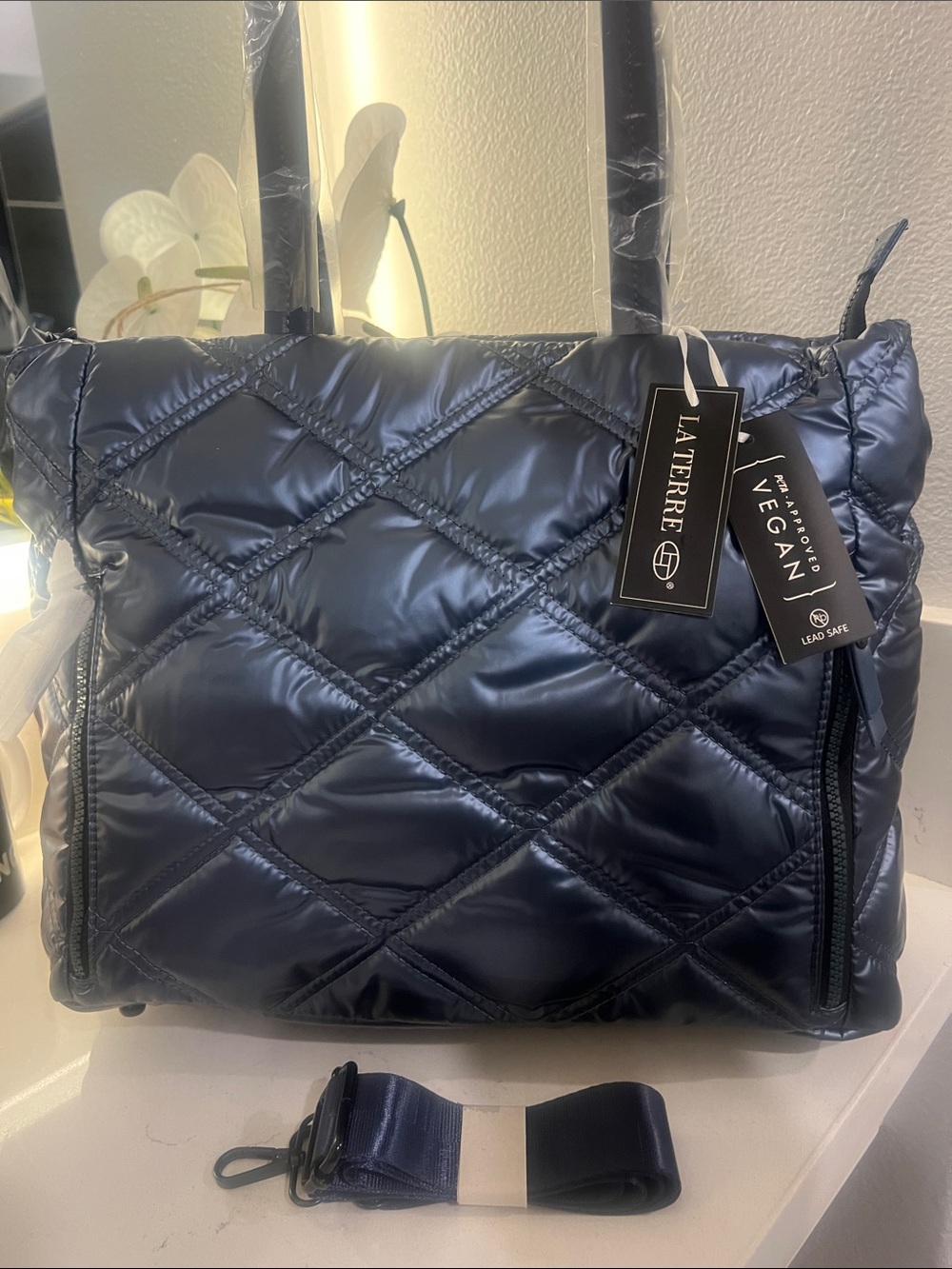 Vegan Quilted Tote Bag in Navy with strap. NWT